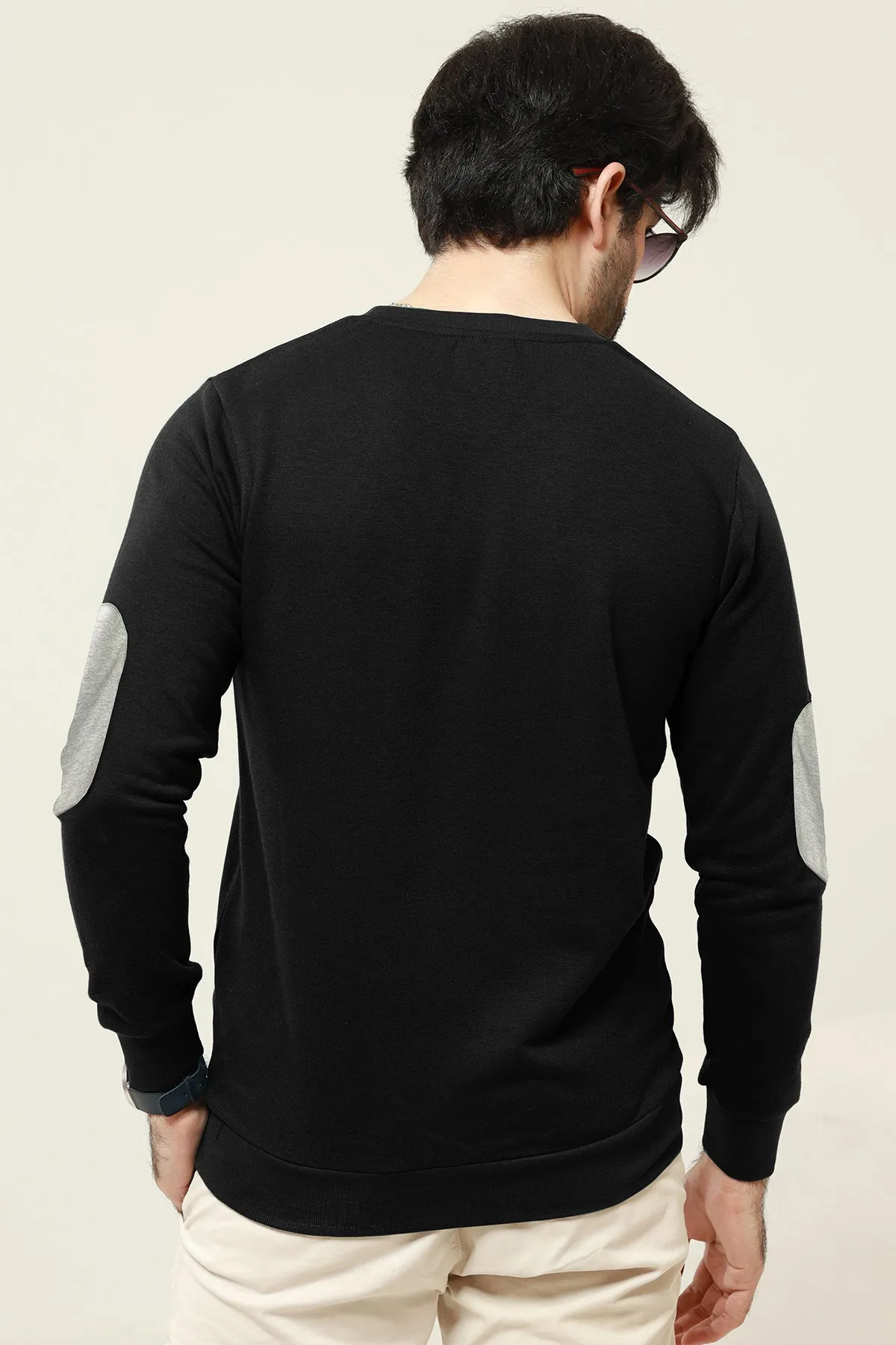 Black Resolute Embroidered Sweatshirt - W22 - MSW059R