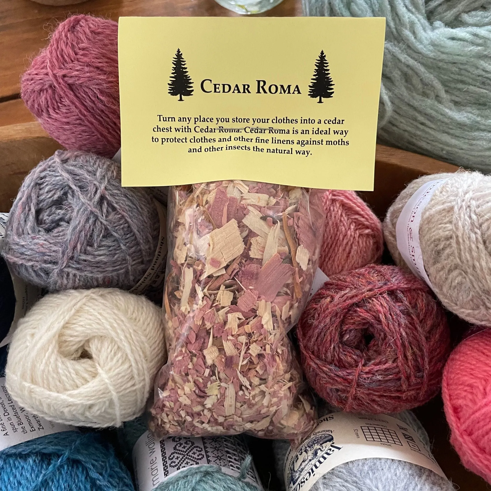 Cedar Roma Packet