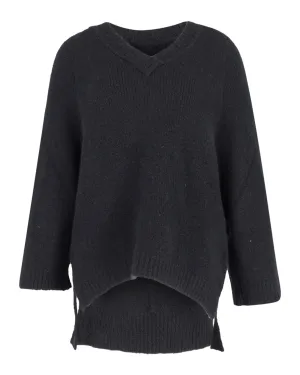 Chunky Knit V-Neck Sweater in Black Cashmere