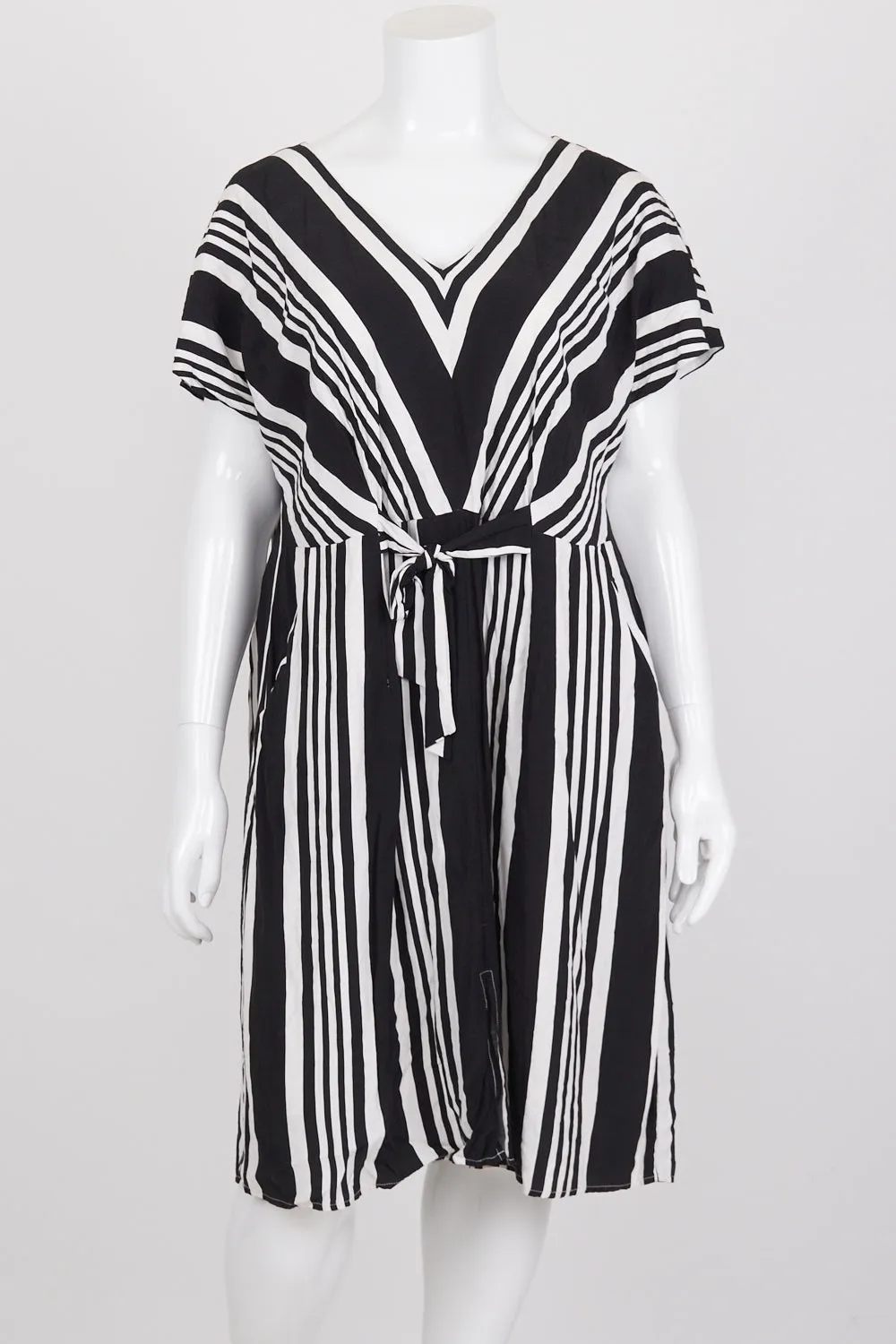 Estelle Black And White Striped Shift Dress 22