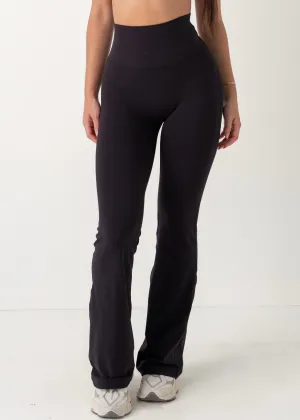 EVERYDAY FLARED LEGGINGS - BLACK