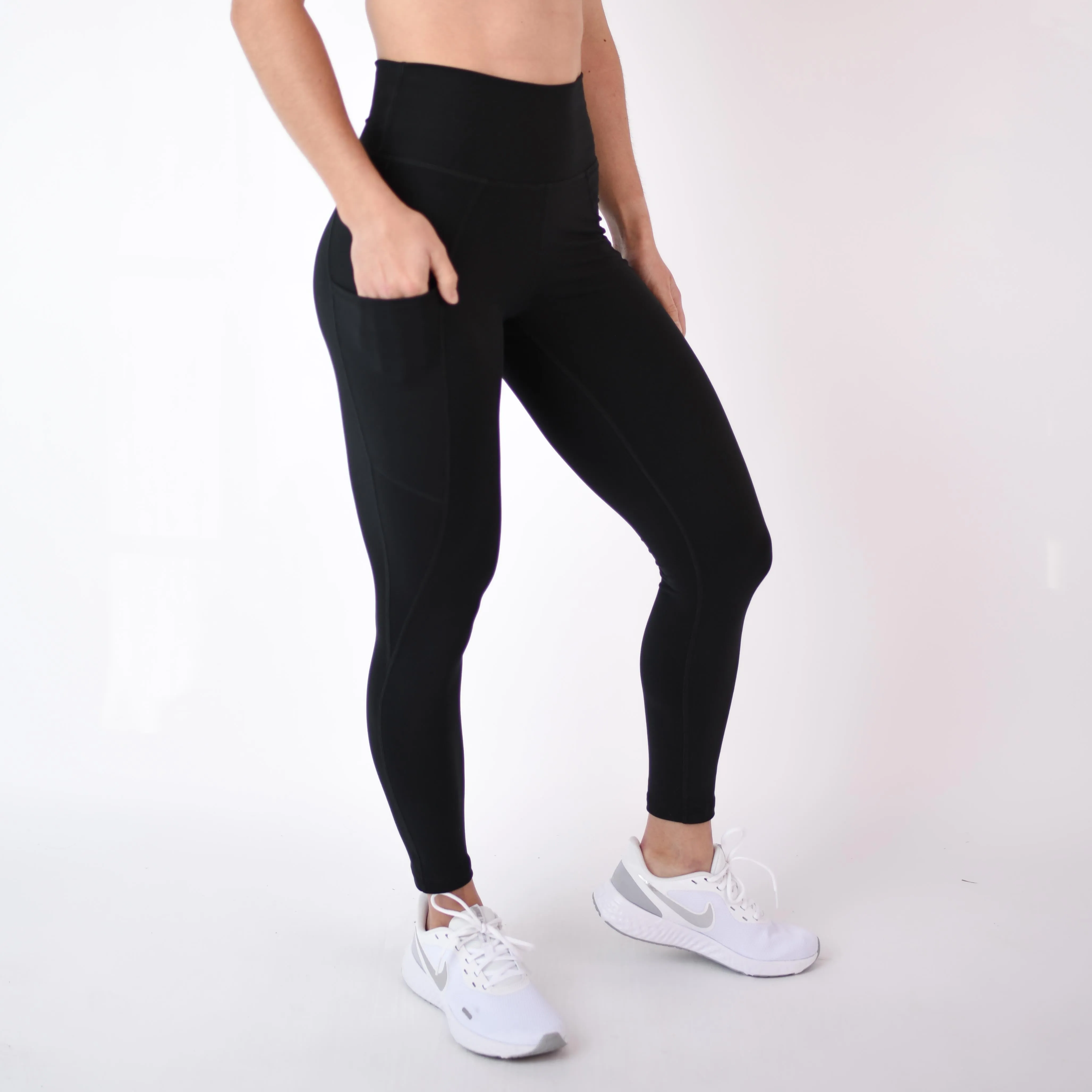 FLEO Reverie 25" Black Leggings