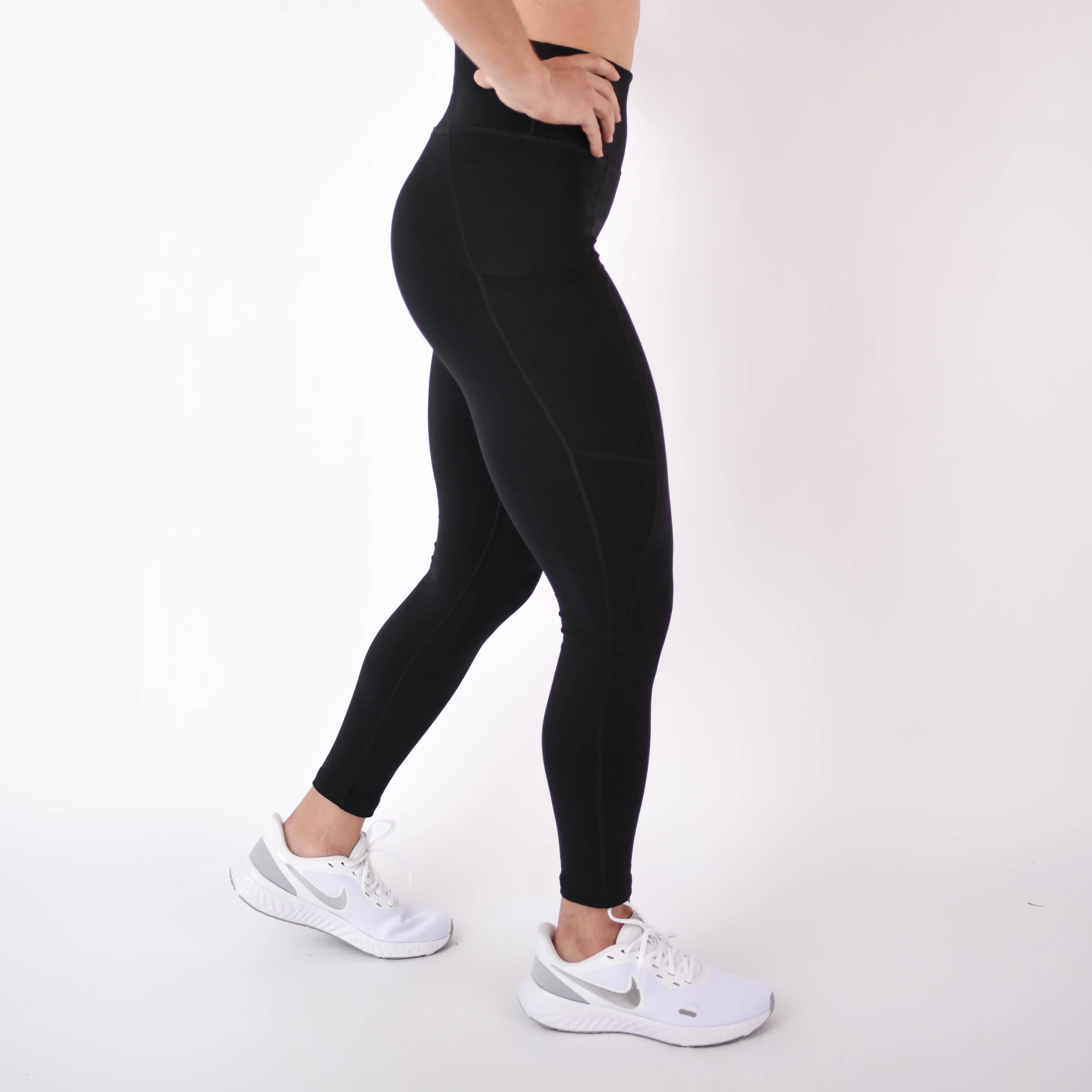 FLEO Reverie 25" Black Leggings