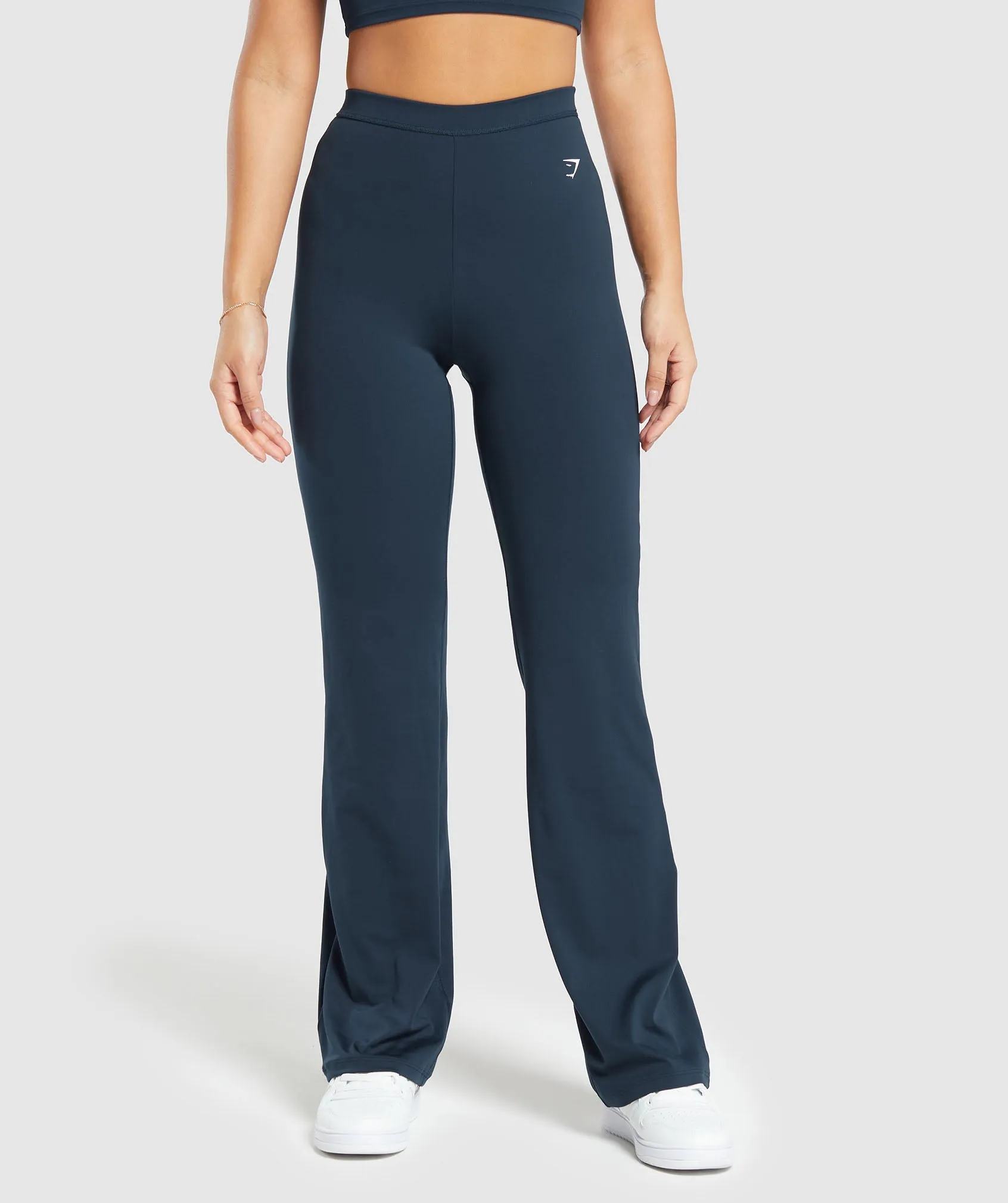 Gymshark Everyday Regular Flared Leggings - Navy