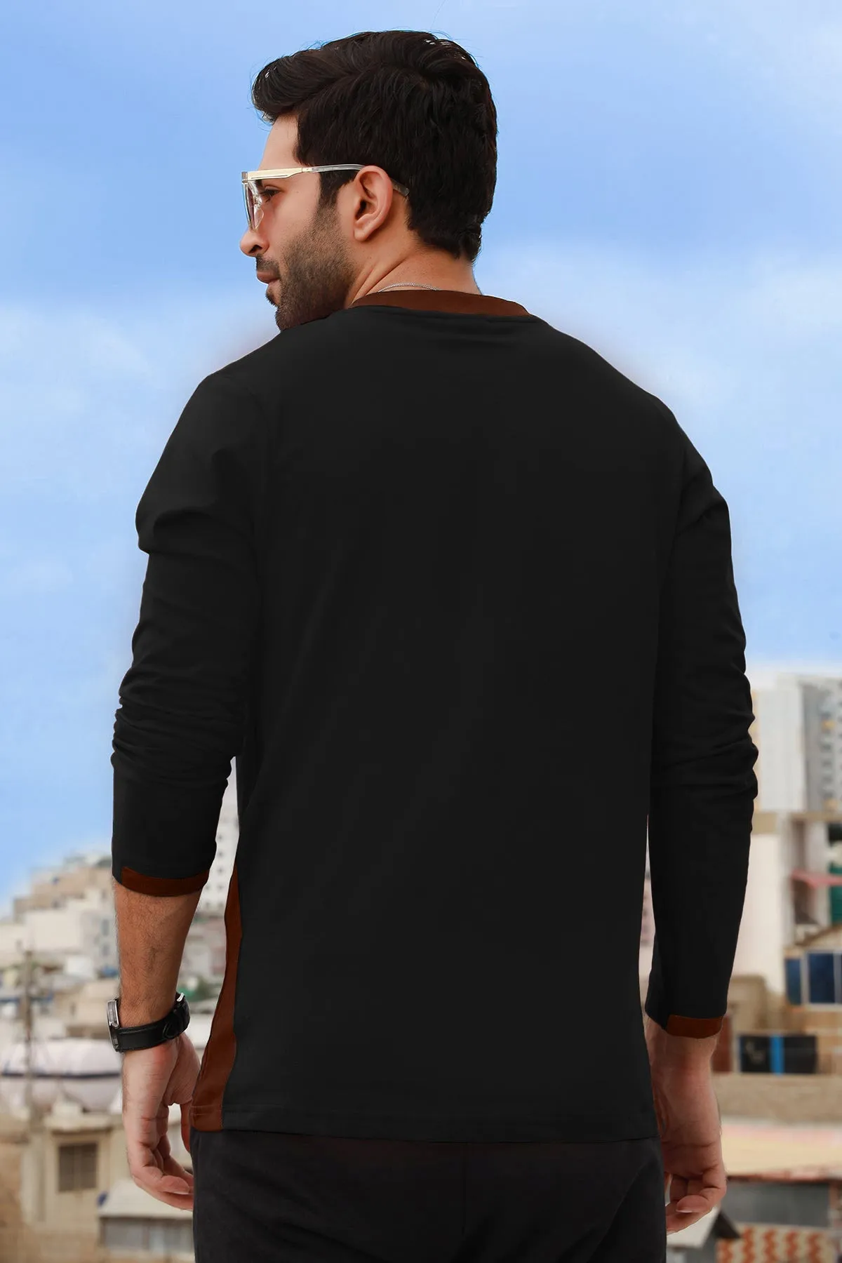 Jet Black Contrast Rib T-Shirt - W22 - MT0215R