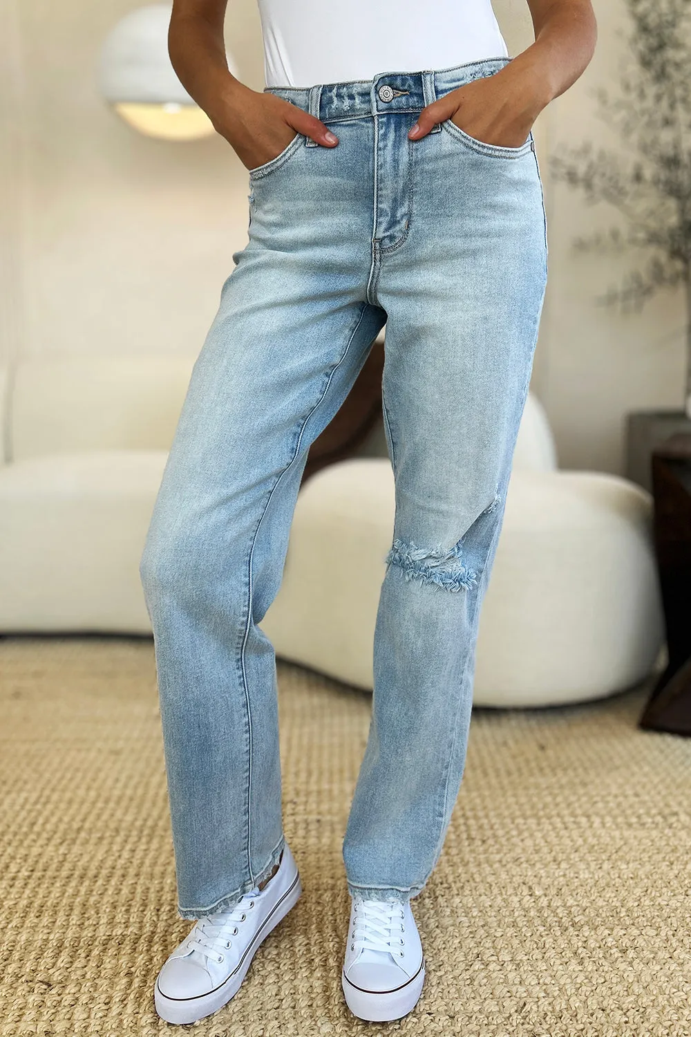 Judy Blue High Waist Distressed Straight Jeans [Online Exclusive]