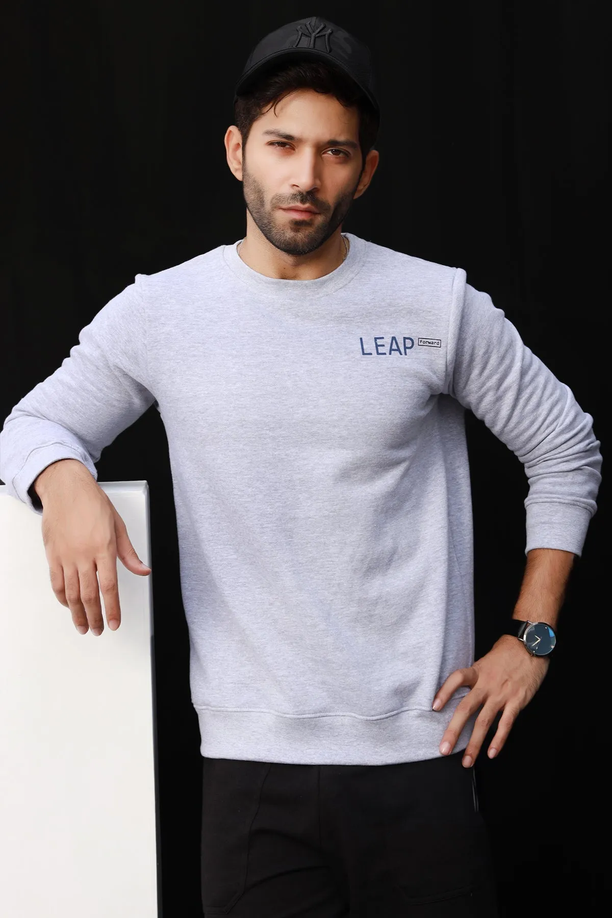 Leap Heather Gray Sweatshirt - W22 - MSW048R