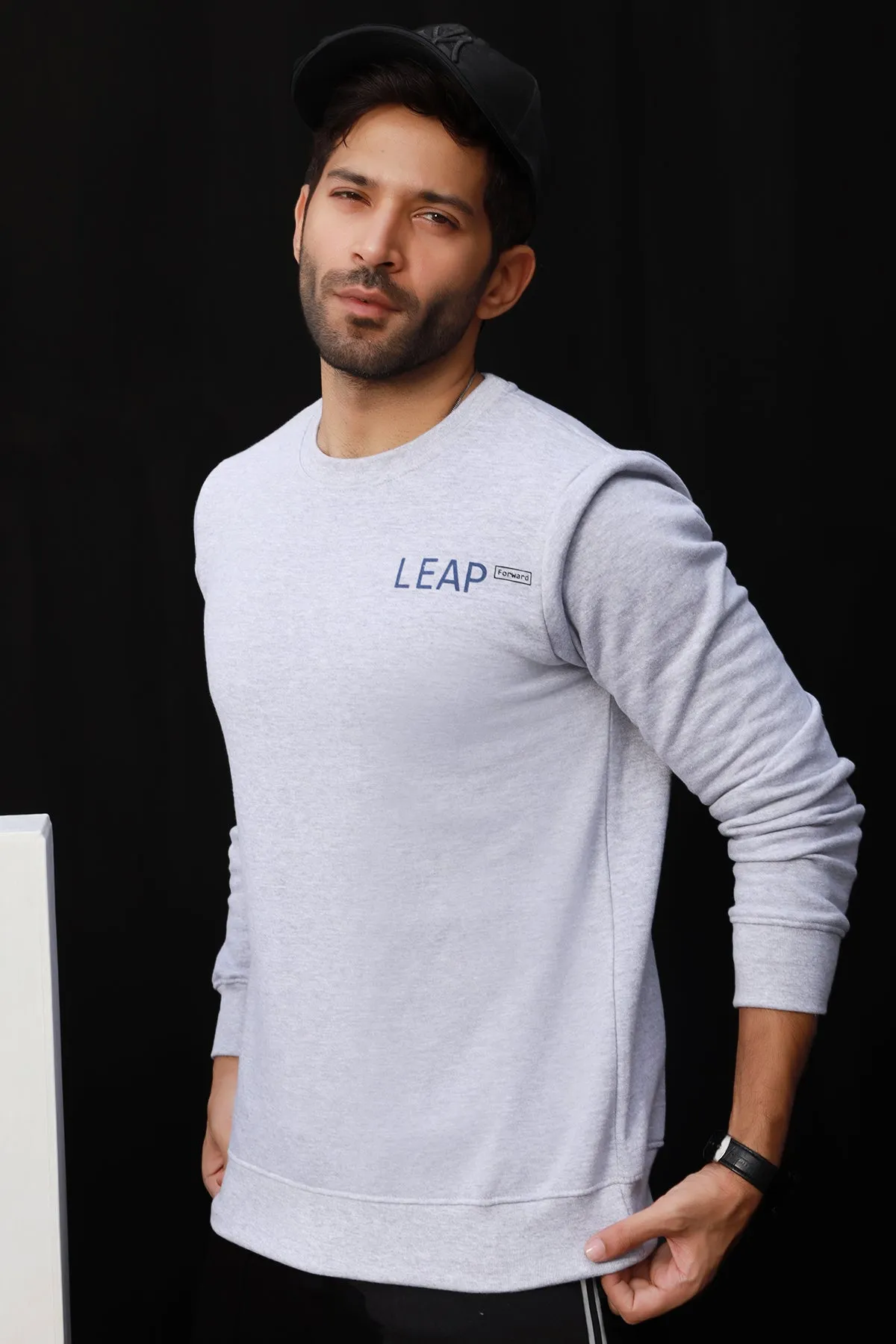 Leap Heather Gray Sweatshirt - W22 - MSW048R