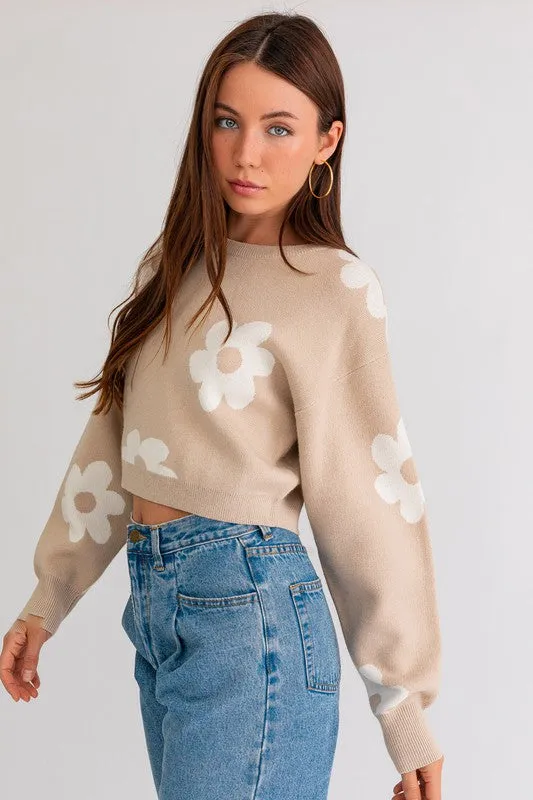 LONG SLEEVE CROP SWEATER WITH DAISY PATTERN