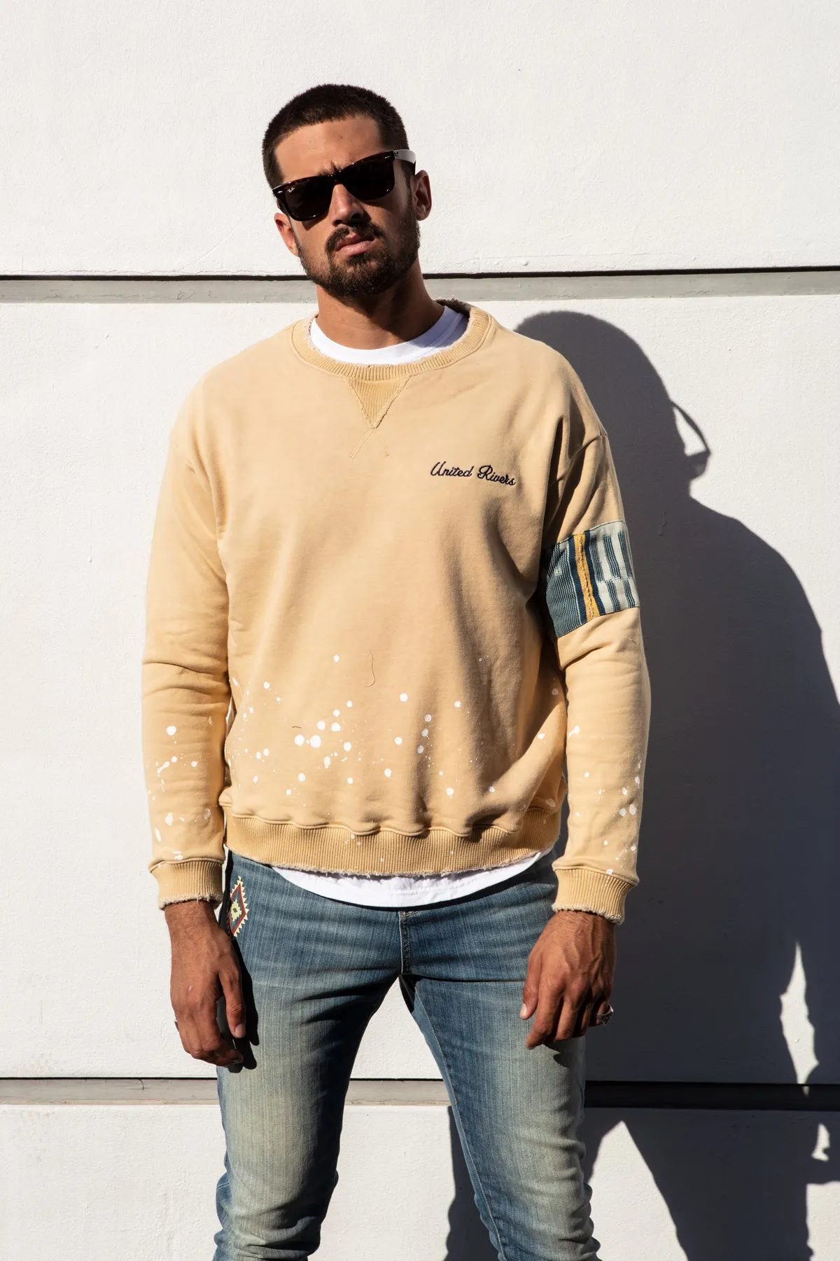 RED RIVER CREWNECK SWEATER (Sand Beige)