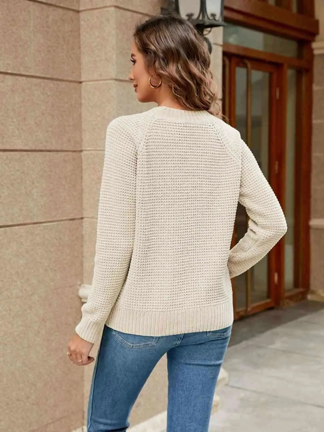 Round Neck Raglan Sleeve Sweater