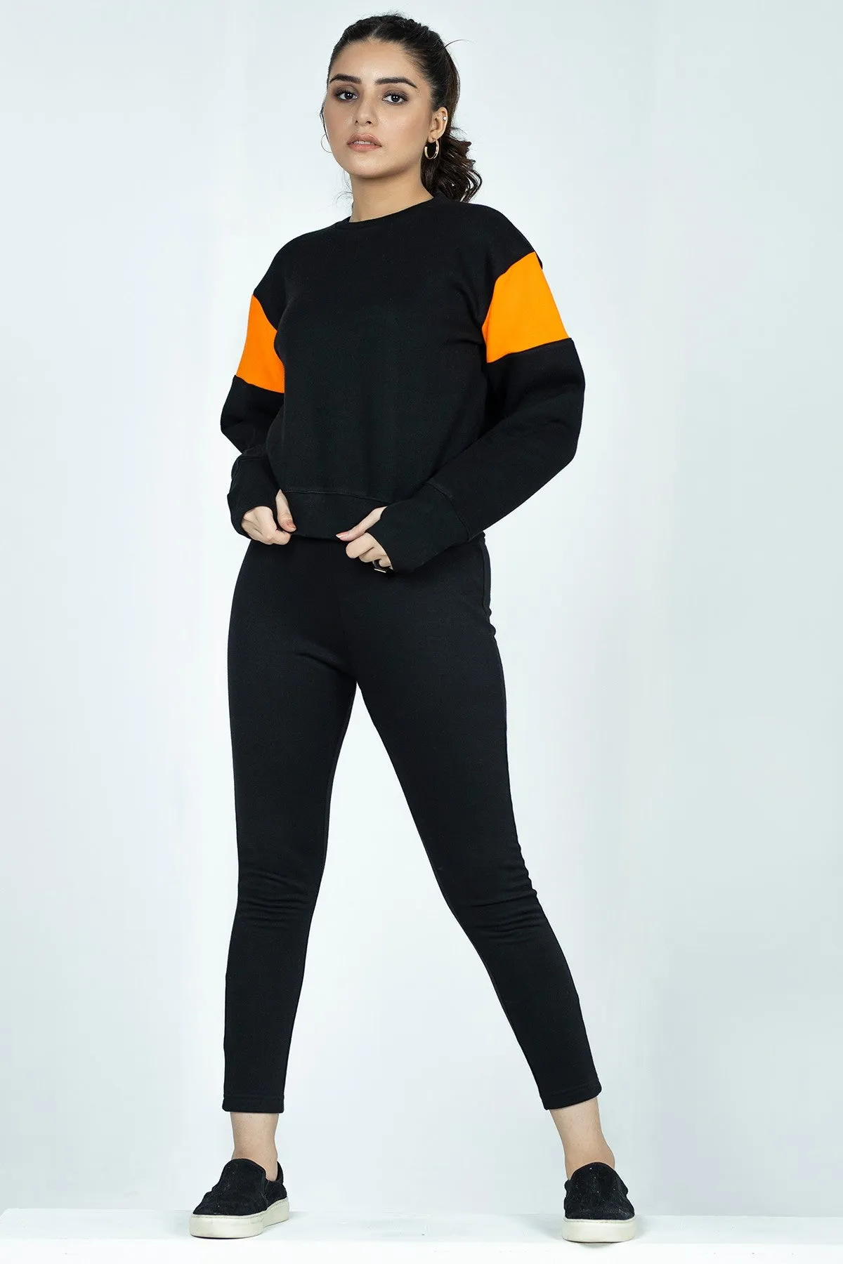 Seamless Black Sweatshirt - W21 - WSW0024