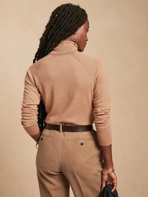 Seamless Merino Turtleneck Sweater in Responsible Wool in Camel