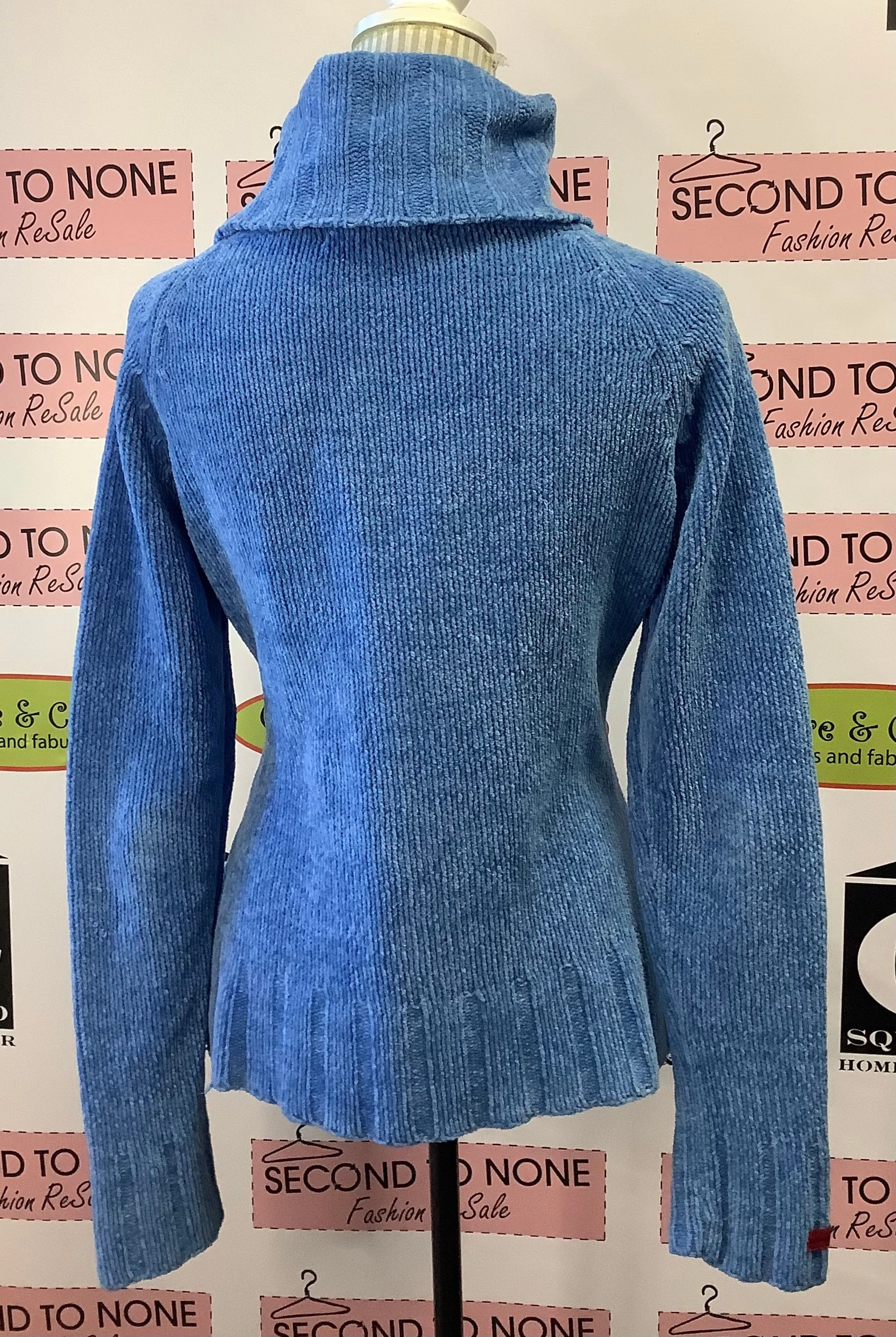 Ultra Soft Knit Turtleneck (Size L)